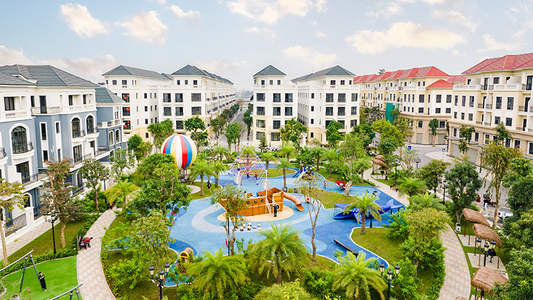 cong-vien-noi-khu-san-ho-vinhomes-ocean-park-2.jpg