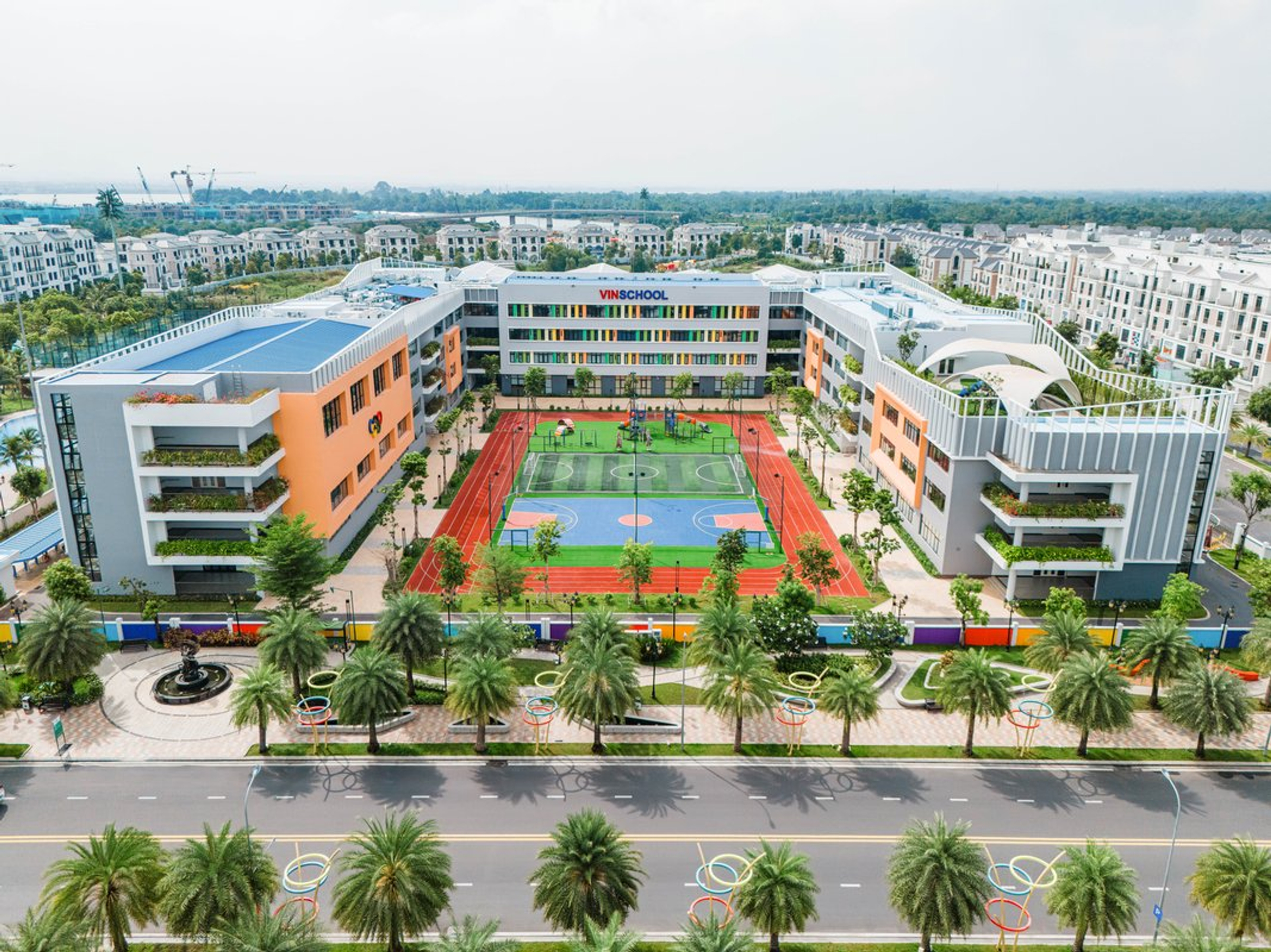 Vinschool Grand Park — hệ thống trường liên cấp quy mô và chất lượng hàng đầu, mang đến hành trình giáo dục toàn diện ngay trong nội khu cho con em cư dân.