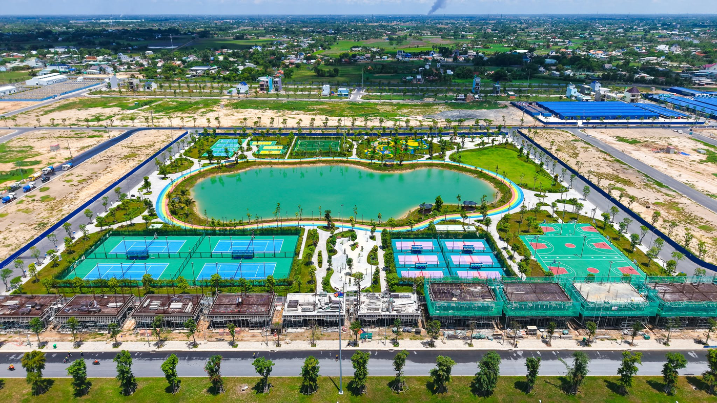 tien-do-cong-vien-noi-khu-vinhomes-green-city.jpg