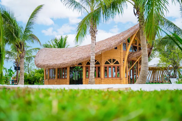 Bể bơi bốn mùa Four Seasons