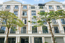 Mặt ngoài nhà phố