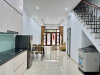 Phòng bếp và phòng khách