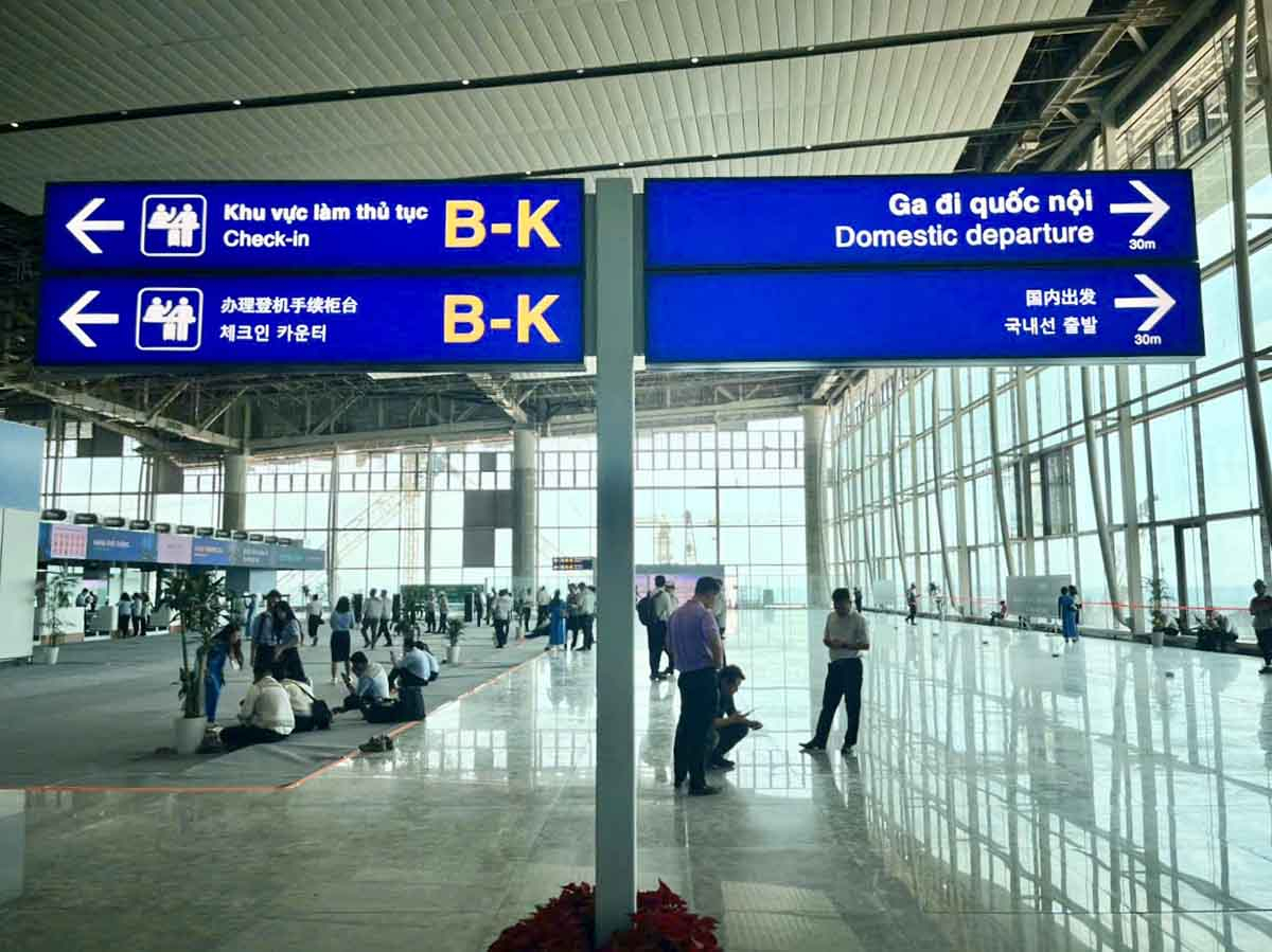 ben-trong-nha-ga-hanh-khach-san-bay-long-thanh.png