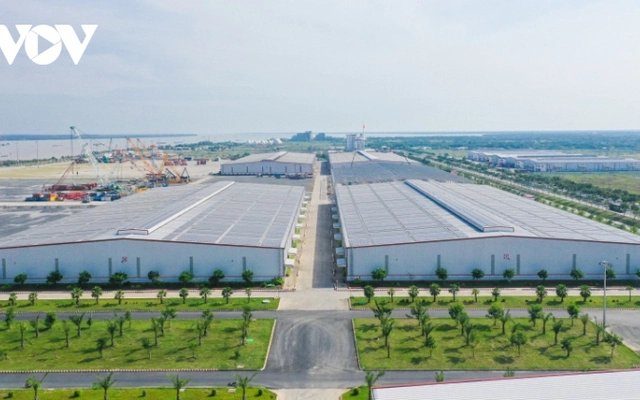 Tương lại Long an tập trung vào những ngành nghề có hàm lượng công nghệ cao, công nghiệp phụ trợ, dịch vụ logistics gắn với cảng biển quốc tế.
