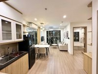 Phòng khách và bếp
