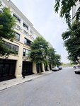 Vị trí sát hồ nước mặn