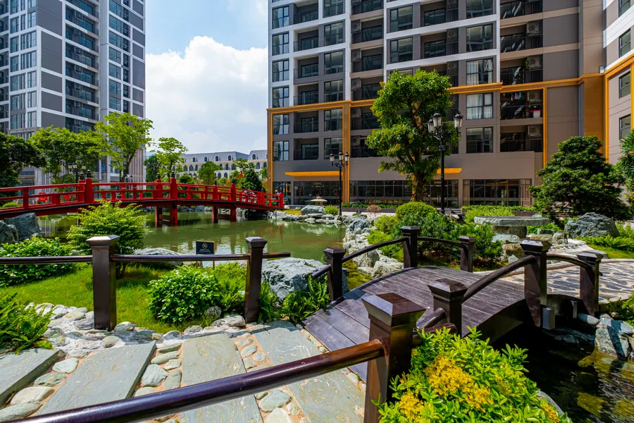 Tản bộ và chiêm ngưỡng cảnh quan