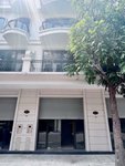 Mặt tiền căn 