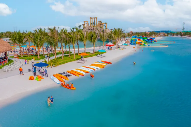 Công viên VinWonders Wave Park