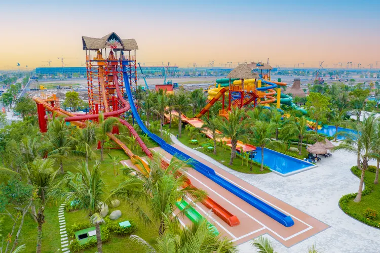 Vịnh trượt nước Aqua Bay