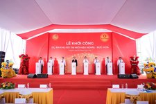 Sáng 26/3, Tập đoàn Vingroup đã khởi công dự án Khu đô thị mới Hậu Nghĩa (tên thương mại Vinhomes Green City) tại thị trấn Hậu Nghĩa, xã Đức Lập Thượng và Tân Mỹ, huyện Đức Hòa, tỉnh Long An