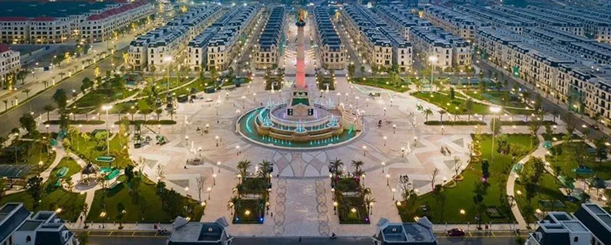 Quảng trường Empire Square