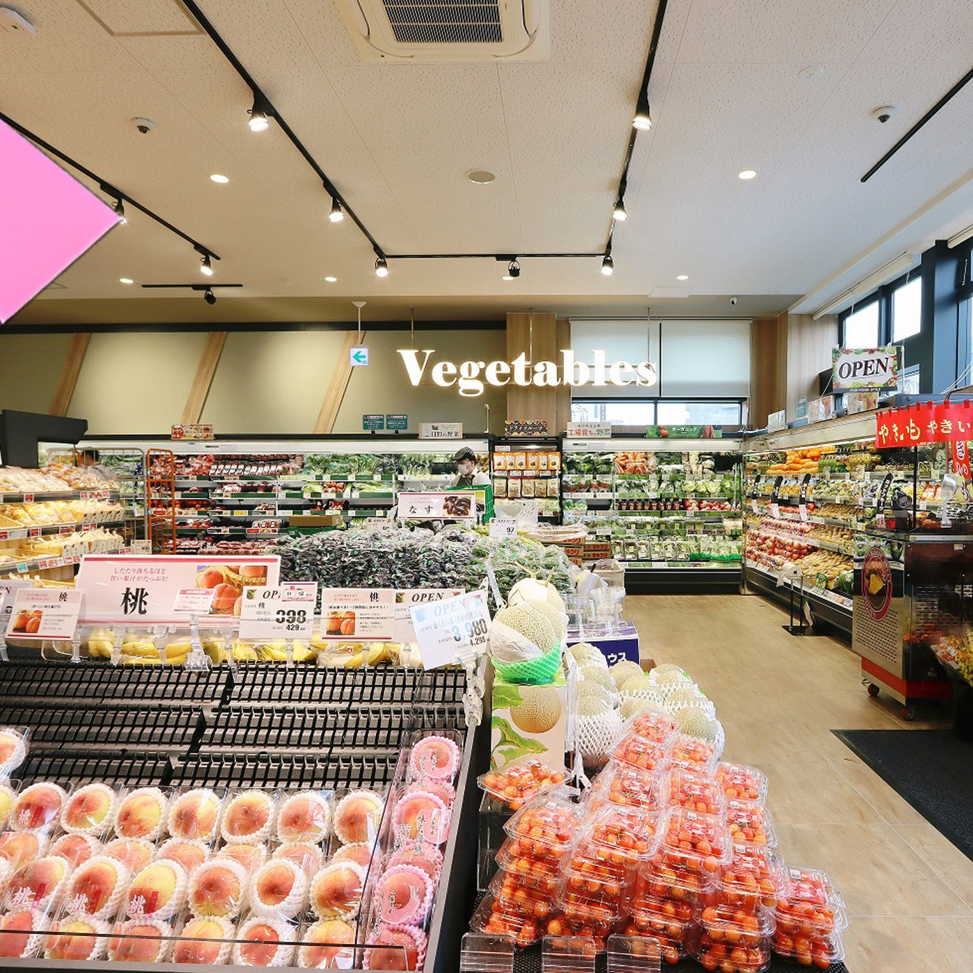 AEON Mall chuẩn bị khai trương tại Vincom Mega Mall Ocean City.jpg