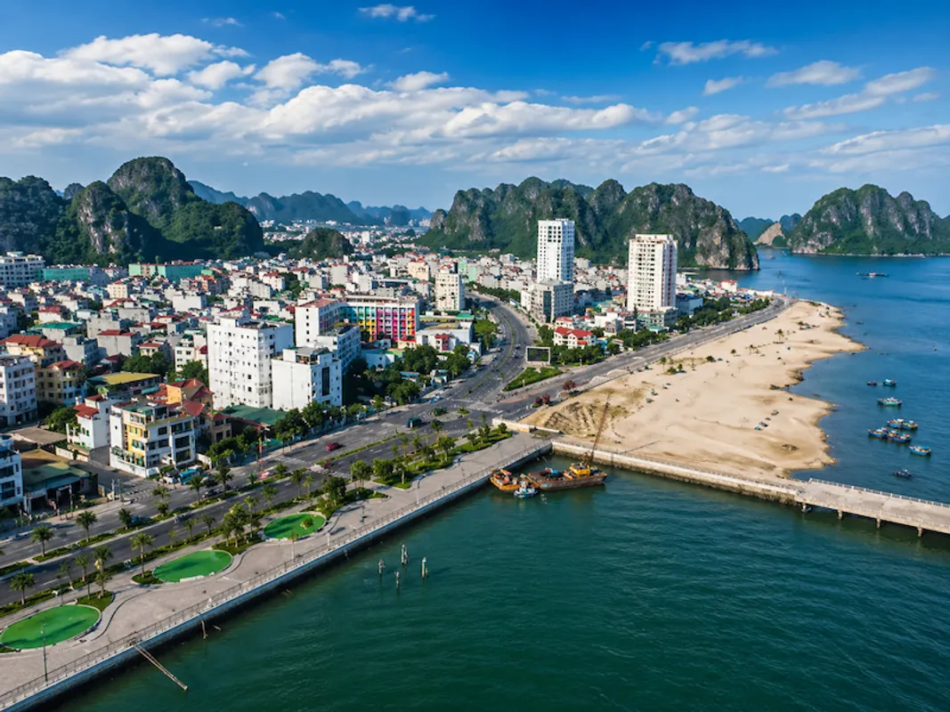 nhà-phố-hòn-gai-hạ-long.jpg