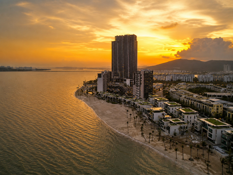 biệt-thự-mặt-biển-hạ-long.jpg