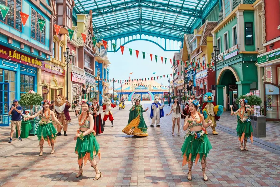 Tiện Ích Vinhomes Royal Island: Trải Nghiệm Sống Thượng Lưu