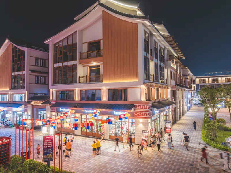 Không gian mua sắm, ăn uống đa dạng