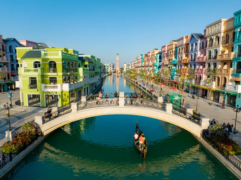 Du ngoạn trên thuyền Gondola