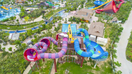Vinwonders Vinhomes Grand Park là công viên giải trí đẳng cấp. Tại đây, cư dân và du khách sẽ được khám phá những khu vui chơi theo chủ đề độc đáo, từ các trò chơi mạo hiểm, khu vui chơi trẻ em đến các khu vực nghỉ dưỡng thư giãn.
