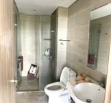 nhà vệ sinh