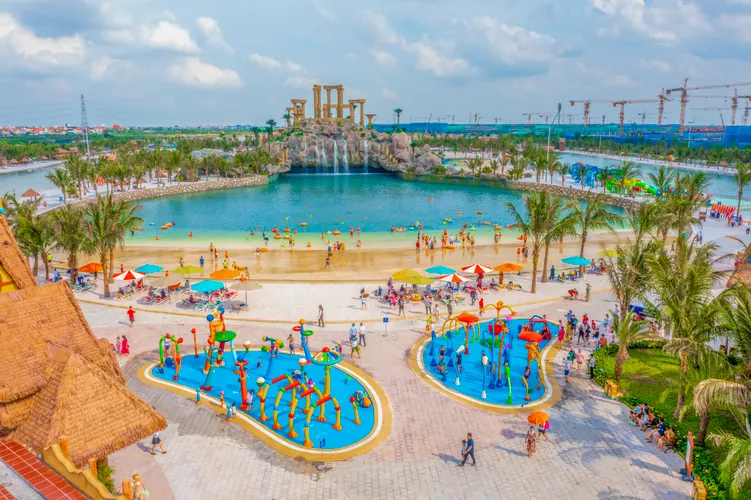 Công viên VinWonders Wave Park